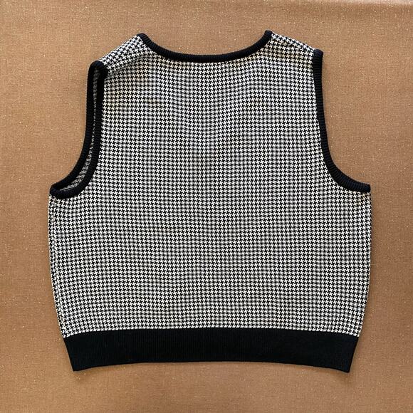 St. John Black and White Houndstooth Sweater Vest - Picture 10 of 10